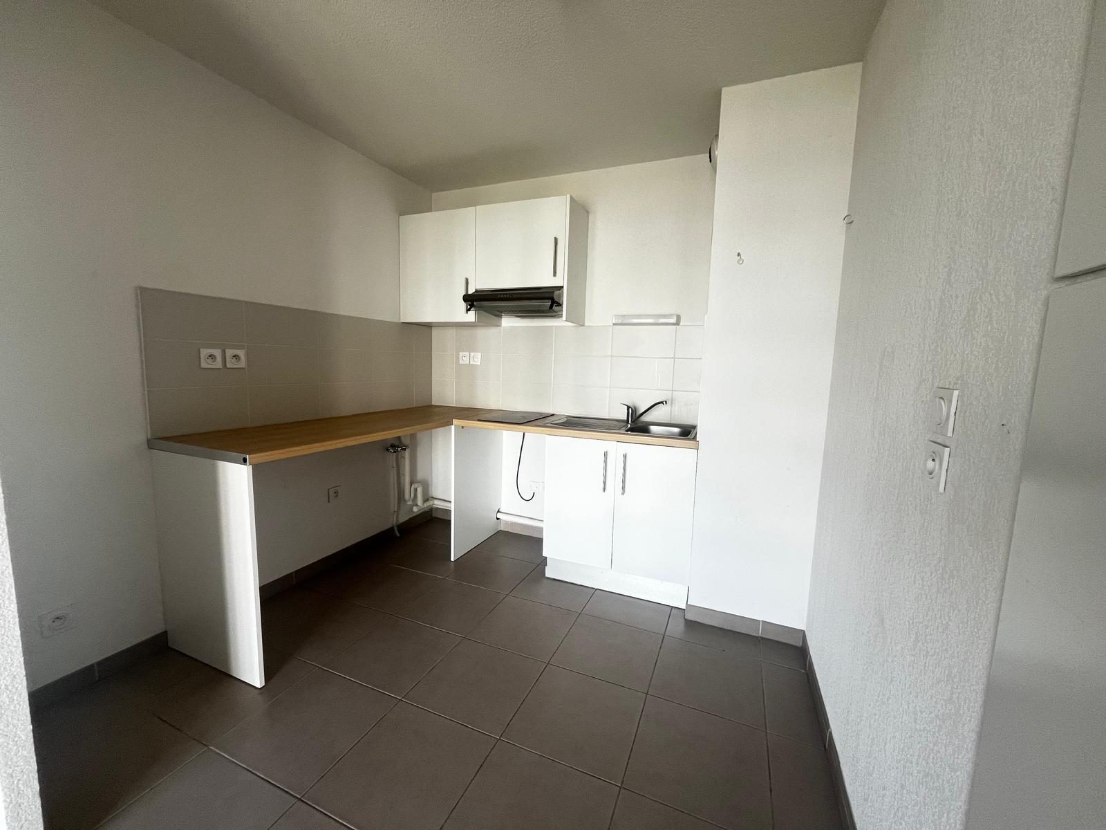 1776243354_va2442_3_original-551649 T1 BIS à Vendre libre