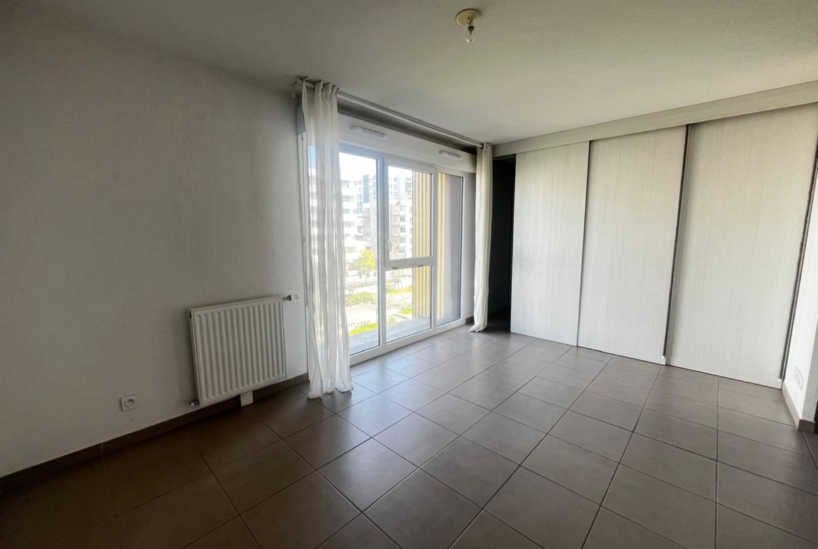 T1 BIS à Vendre libre