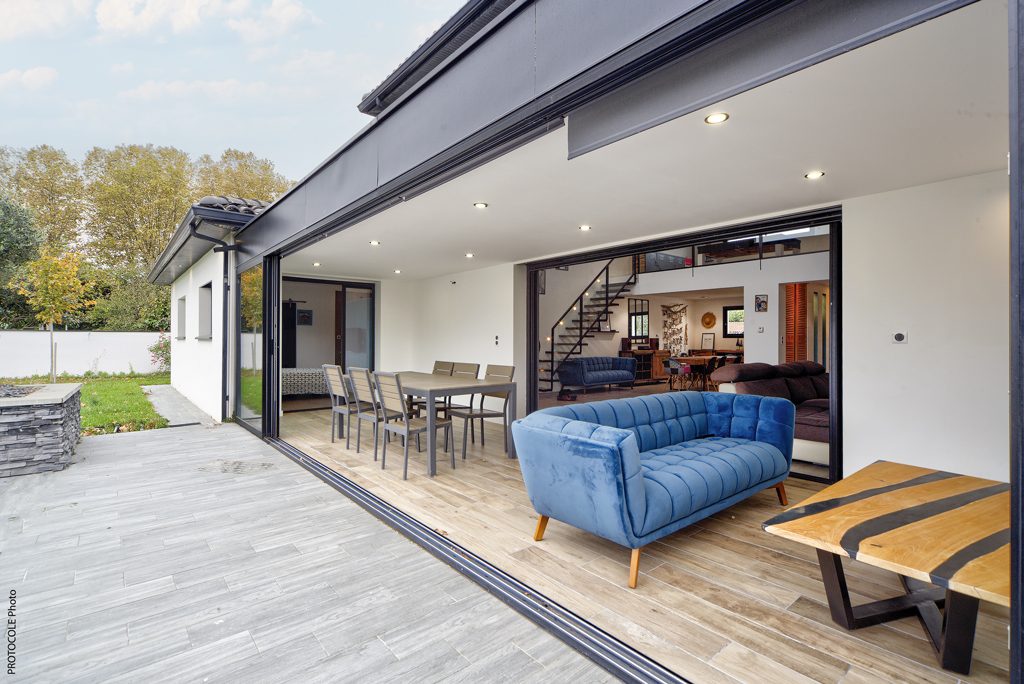Villa contemporaine d’exception avec piscine, grand garage et prestations haut de gamme