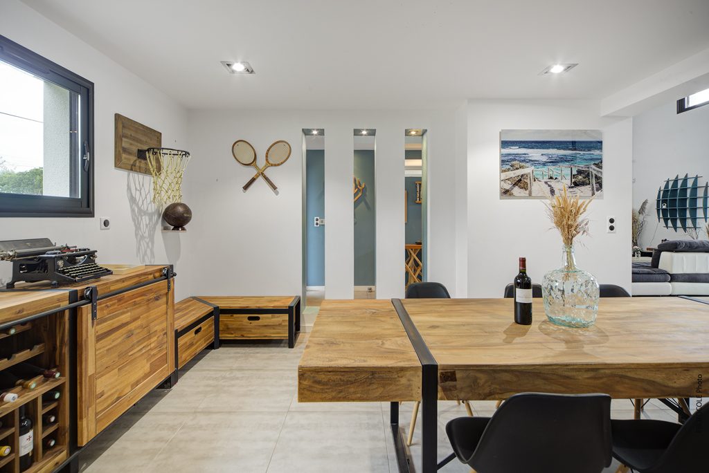 Villa contemporaine d’exception avec piscine, grand garage et prestations haut de gamme