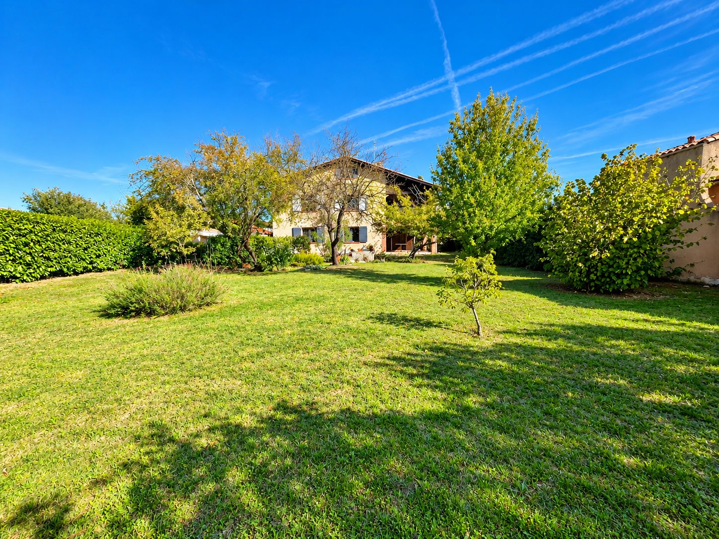 17932084751_vm359_4_original-553350-0.jpg Maison de deux appartements avec terrain à bâtir de 500 m²