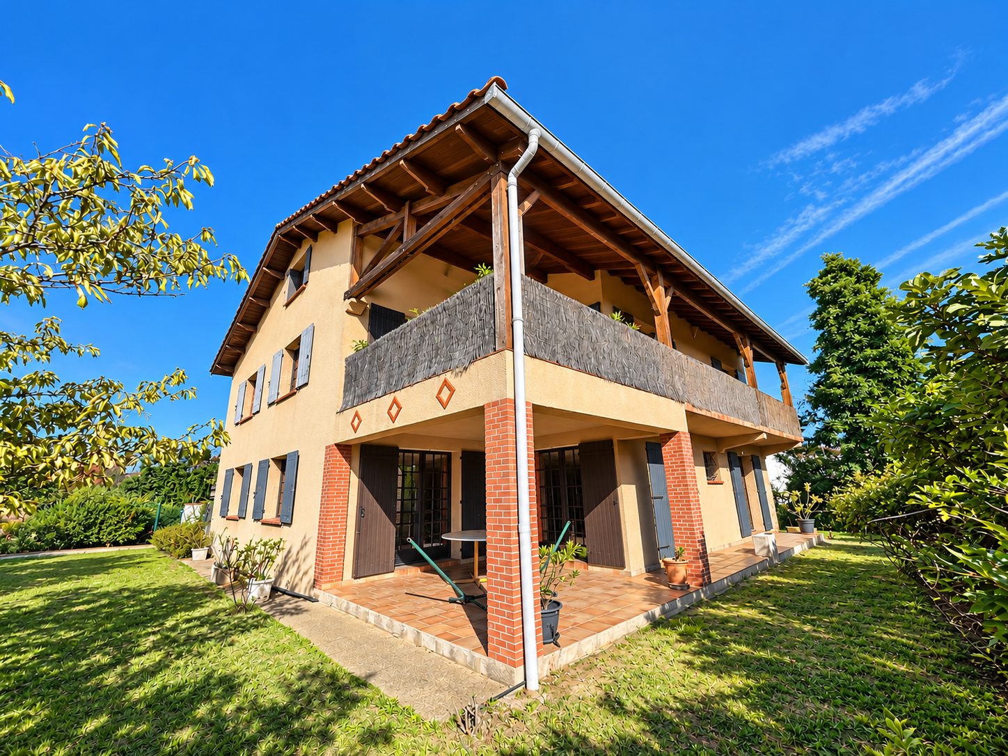 17932084791_vm359_7_original-553350-0.jpg Maison de deux appartements avec terrain à bâtir de 500 m²
